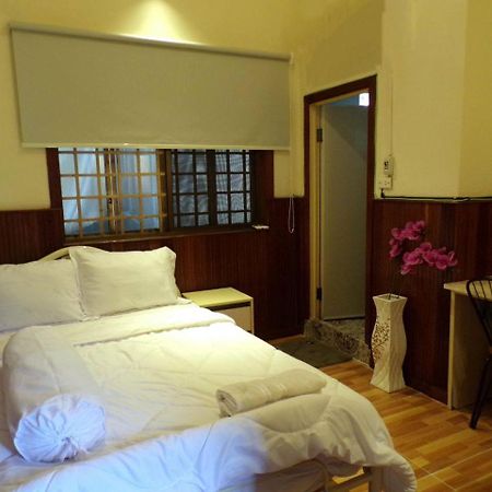 Dimocrata Apartment Phnom Penh Bagian luar foto