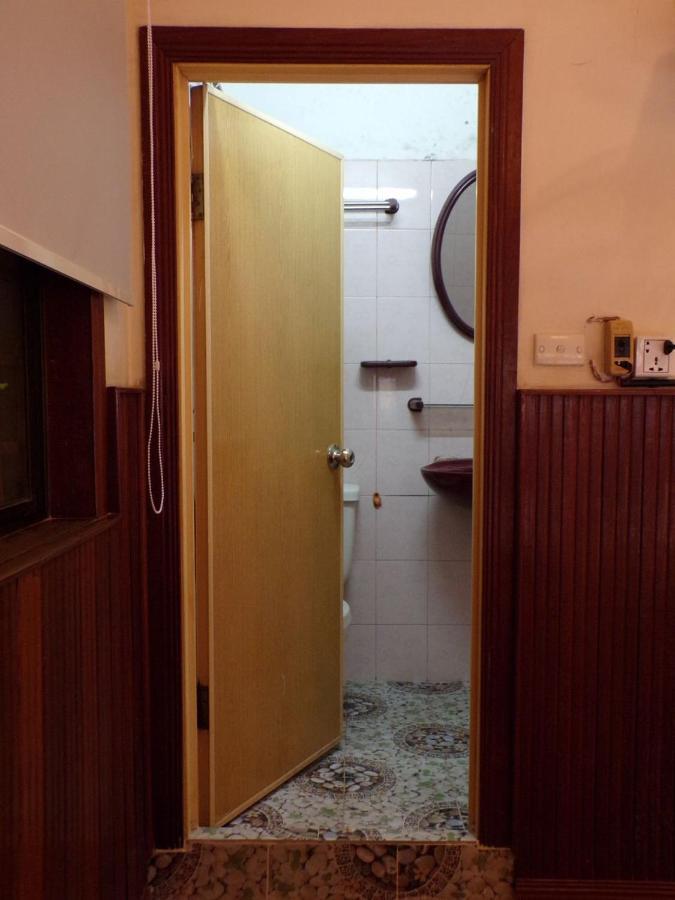 Dimocrata Apartment Phnom Penh Bagian luar foto
